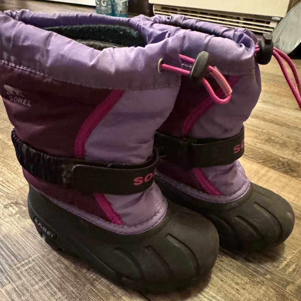 Sorel Kids' Purple and Black Snow Boots